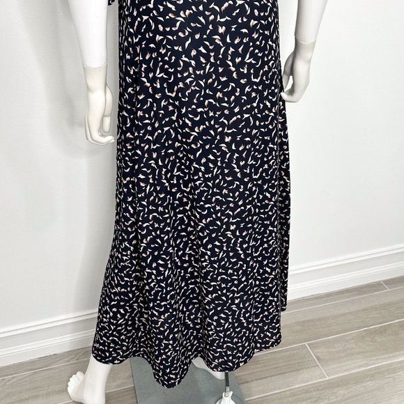 MISA Los Angeles Andrea Wrap Dress in Resort Petals Print Navy Blue Womens Sz XS - Picture 15 of 16